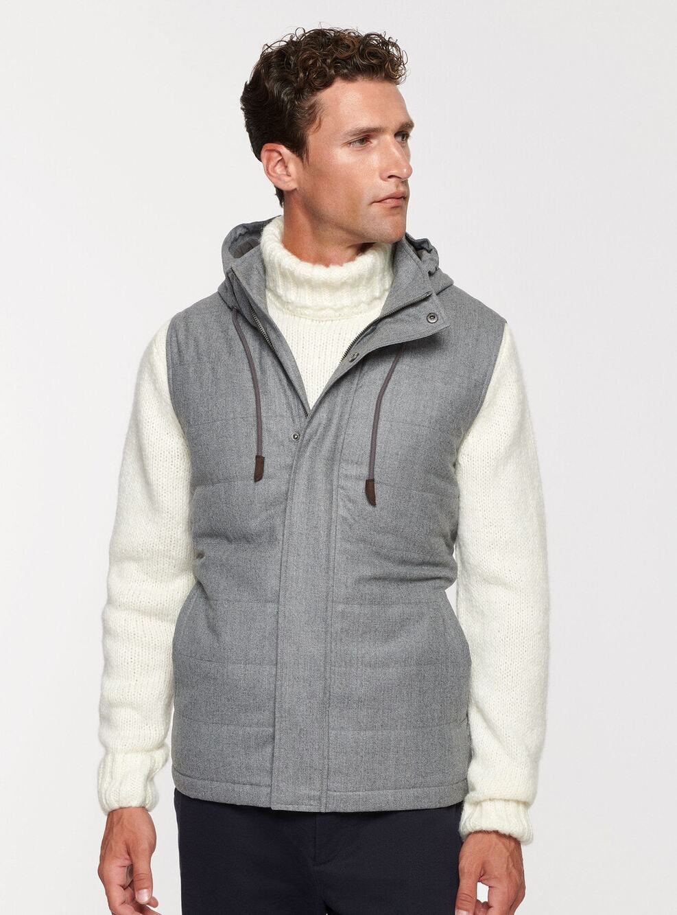 Gutteridge Superfine 120's Vitale Barbaris Canonico Quilted Hooded Vest 48 (M)